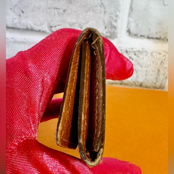 LOUIS VUITTON 4 Key Hook Holder Case MONOGRAM BROWN - Picture 3 of 8